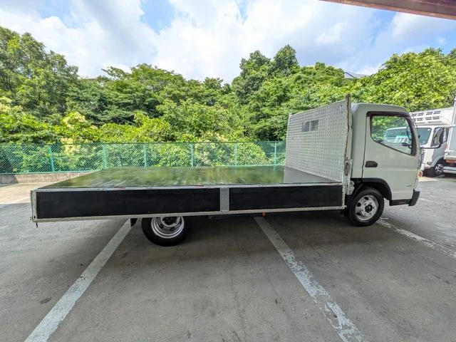 Mitsubishi Fuso CANTER 19