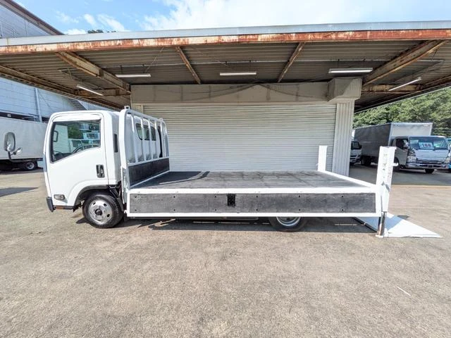 Isuzu ELF 21