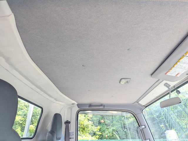 Isuzu ELF 25