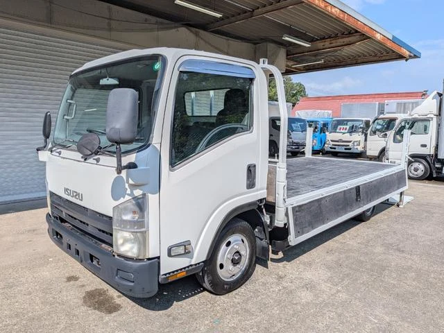 Isuzu ELF 16