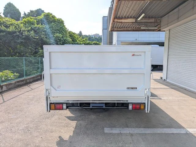 Isuzu ELF 6