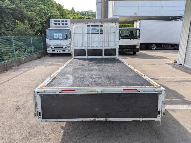 Mitsubishi Fuso CANTER 16
