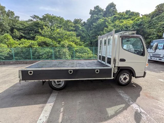 Mitsubishi Fuso CANTER 20