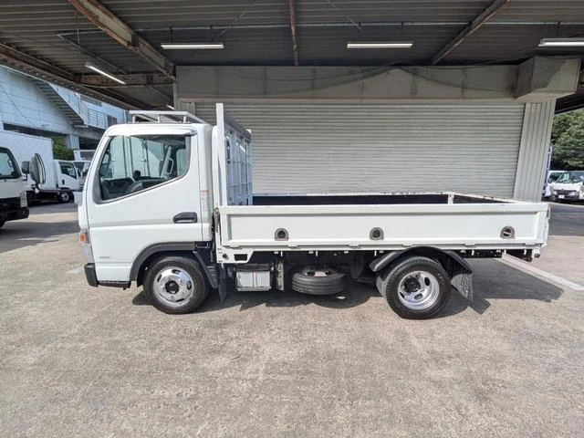 Mitsubishi Fuso CANTER 19
