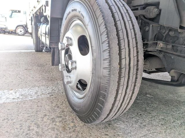 Mitsubishi Fuso CANTER 51