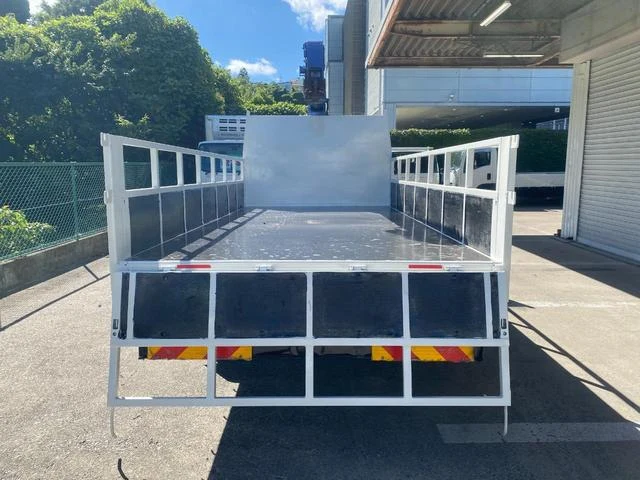 Mitsubishi Fuso CANTER 8