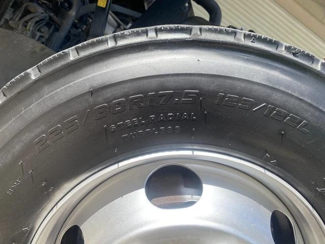Mitsubishi Fuso CANTER 58
