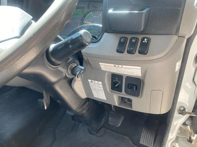 Mitsubishi Fuso CANTER 36