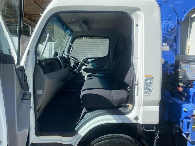 Mitsubishi Fuso CANTER 42