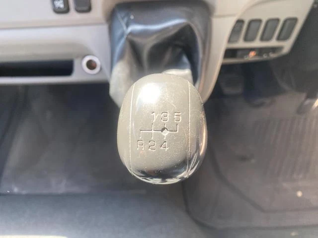 Mitsubishi Fuso CANTER 38