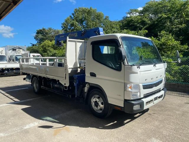 Mitsubishi Fuso CANTER 2