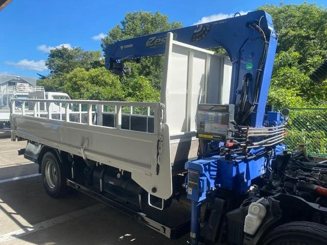 Mitsubishi Fuso CANTER 61