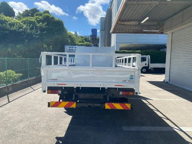 Mitsubishi Fuso CANTER 6