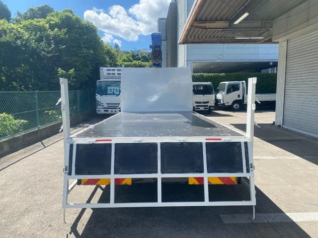 Mitsubishi Fuso CANTER 26