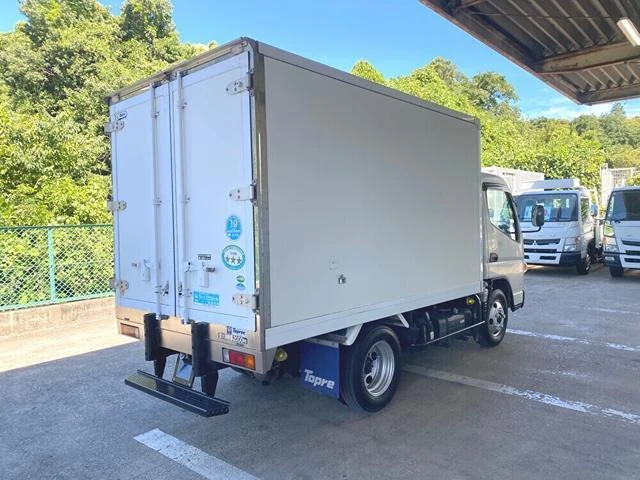 Mitsubishi Fuso CANTER 7