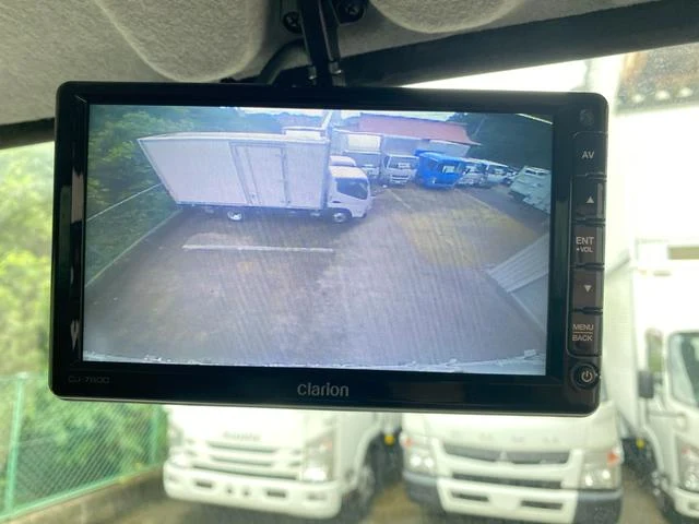 Mitsubishi Fuso CANTER 32