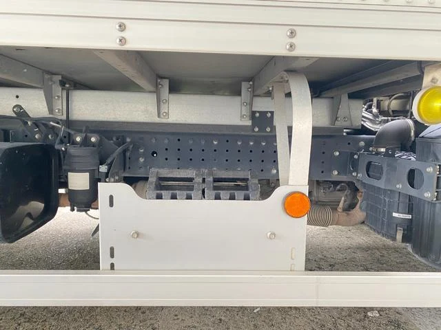 Mitsubishi Fuso CANTER 43