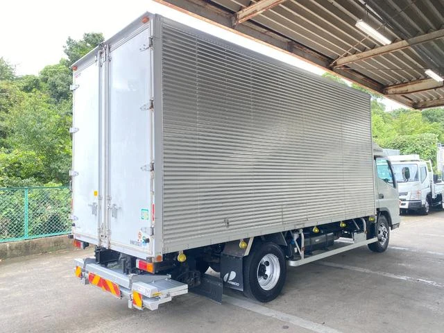 Mitsubishi Fuso CANTER 5