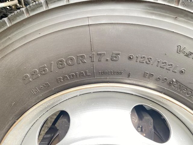 Mitsubishi Fuso CANTER 51
