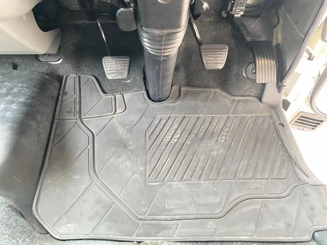 Mitsubishi Fuso CANTER 34