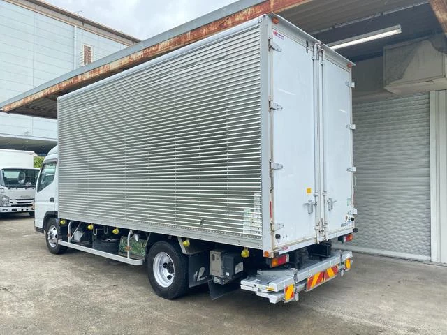 Mitsubishi Fuso CANTER 7