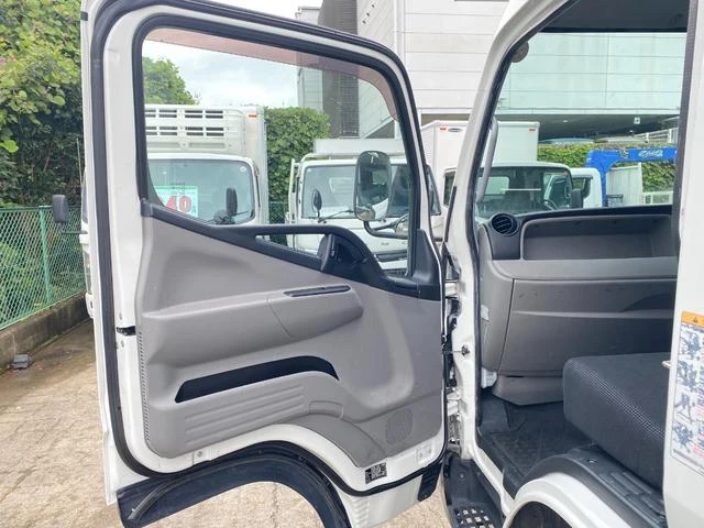 Mitsubishi Fuso CANTER 36