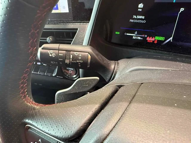 Lexus UX 11