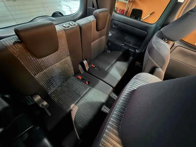 Toyota VOXY 30