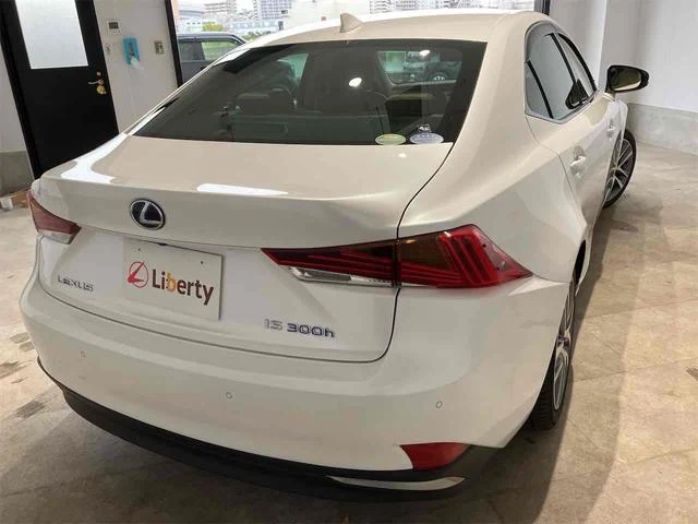 Lexus IS 11