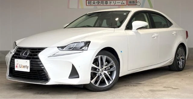 Lexus IS