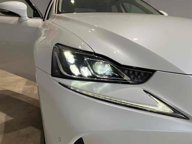 Lexus IS 51