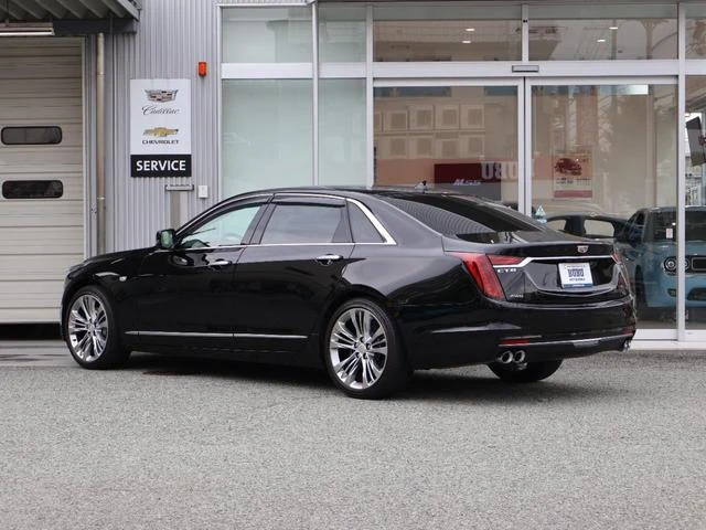 Cadillac CT6 8