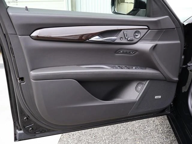 Cadillac CT6 11