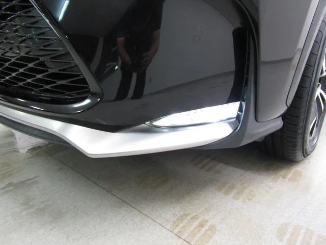 Lexus NX 52