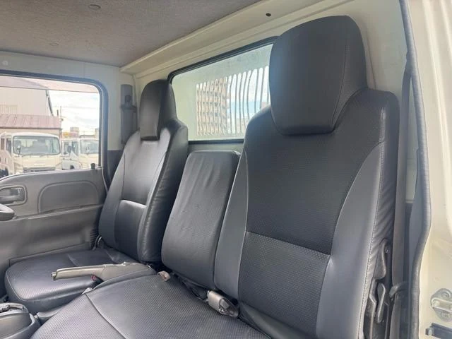 Isuzu ELF 59