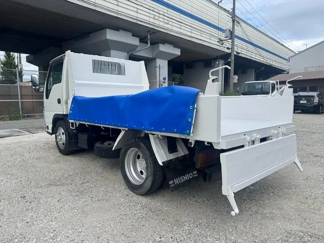 Isuzu ELF 37