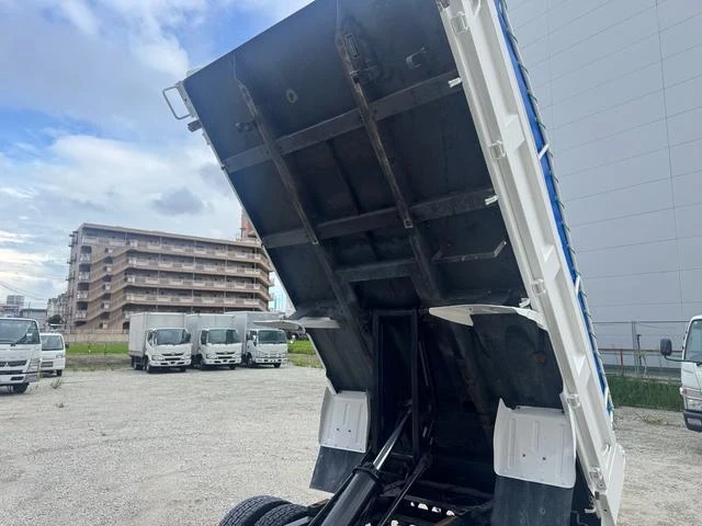 Isuzu ELF 30