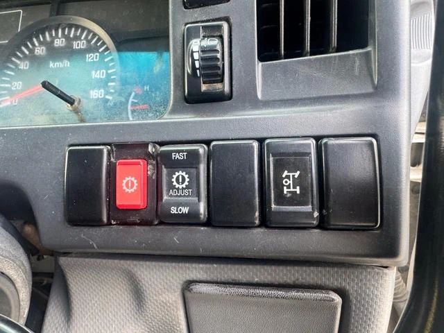 Isuzu ELF 15