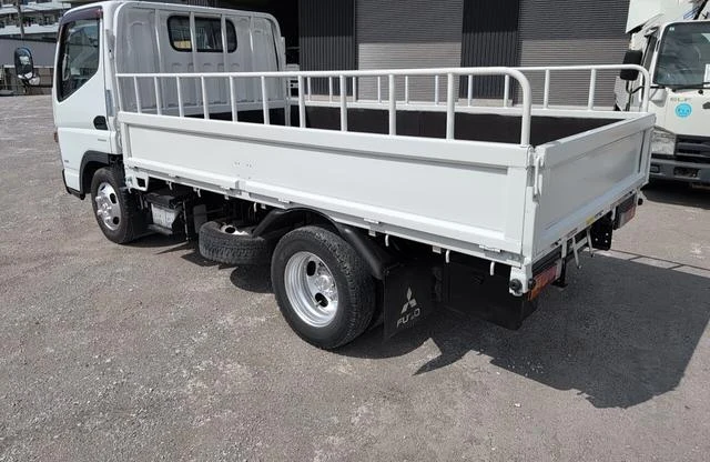 Mitsubishi Fuso CANTER 9