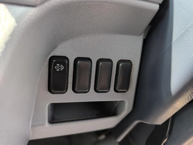Mitsubishi Fuso CANTER 49