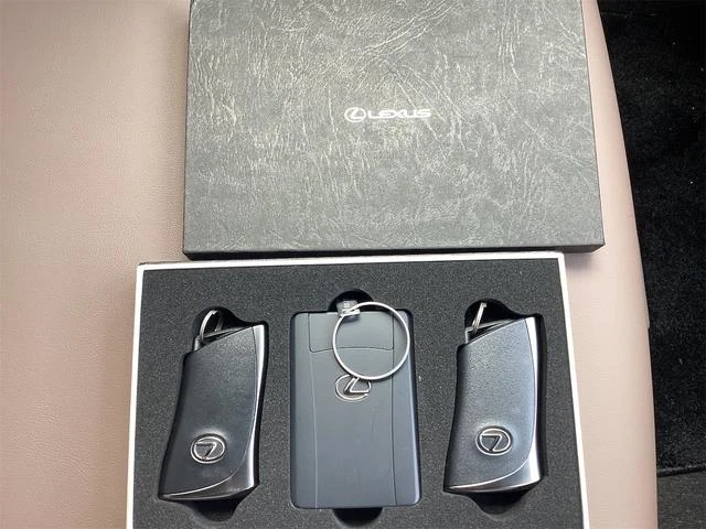 Lexus LBX 31