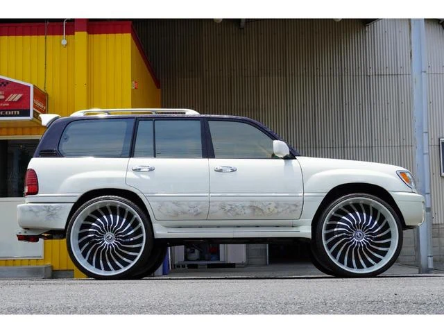 AMERICA LEXUS LX470 18