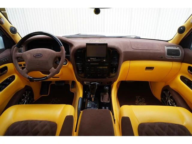AMERICA LEXUS LX470 34