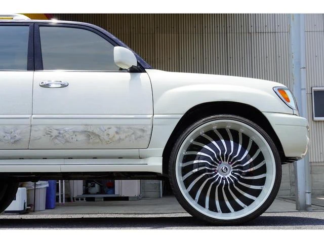 AMERICA LEXUS LX470 19