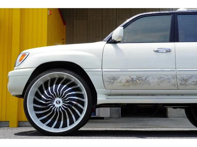AMERICA LEXUS LX470 9
