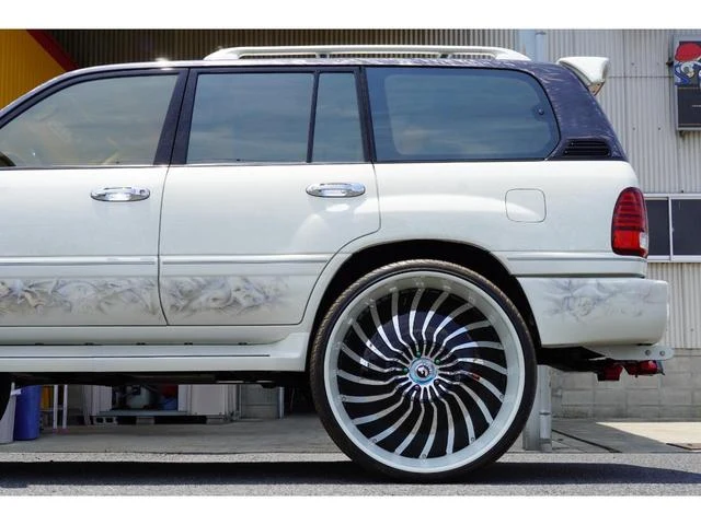 AMERICA LEXUS LX470 10