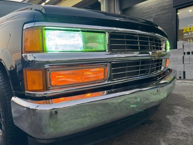 GMC SUBURBAN 56