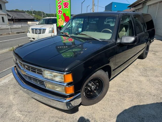GMC SUBURBAN 3