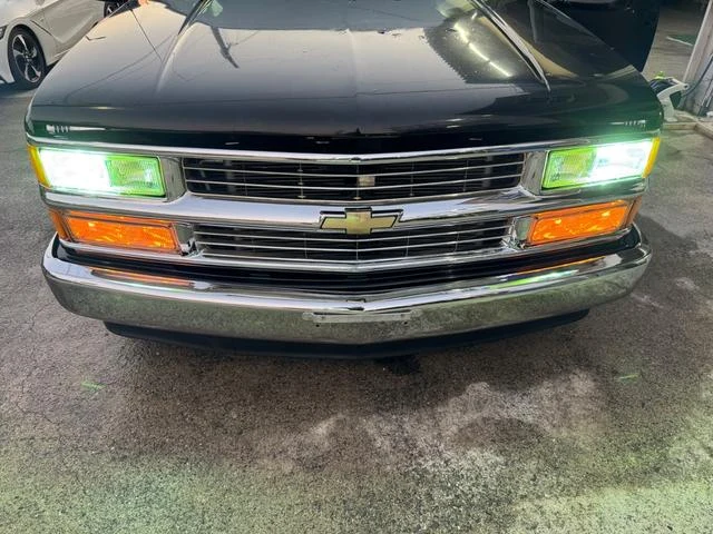 GMC SUBURBAN 58