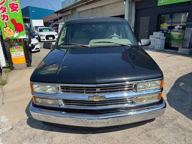 GMC SUBURBAN 4
